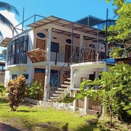 Hotel Pura Natura Beachfront 托尔图格罗 外观 照片